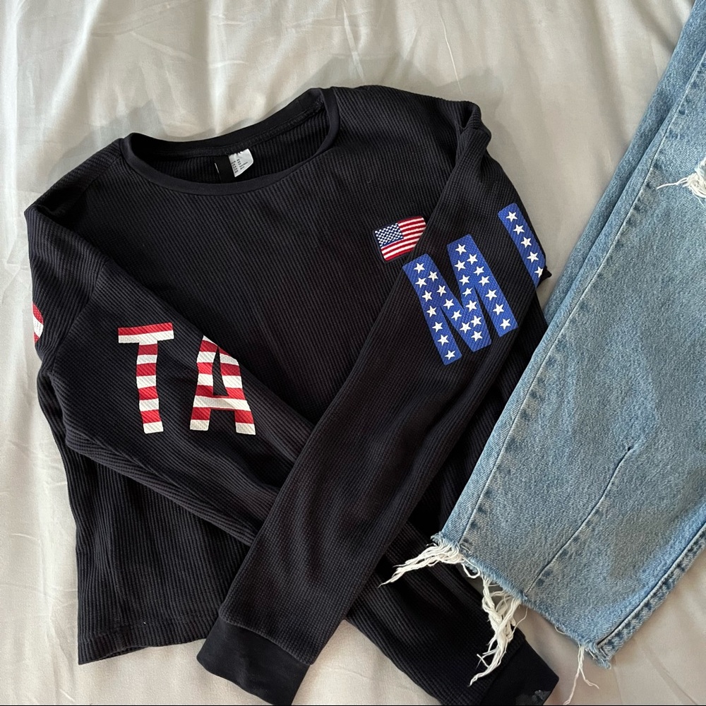 Ribbed Minnesota Back and Front Printed Sweatshirt with Embroidered USA Flag